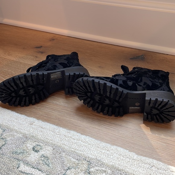 ShuShop women's black damask velvet combat boots 7 gothic punk - Picture 5 of 5